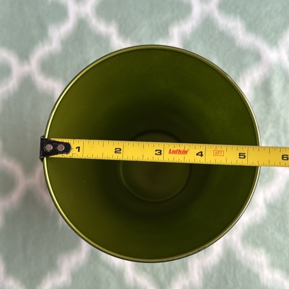 Retro pearlized Green Glass Vase 9” tall - Picture 7 of 7